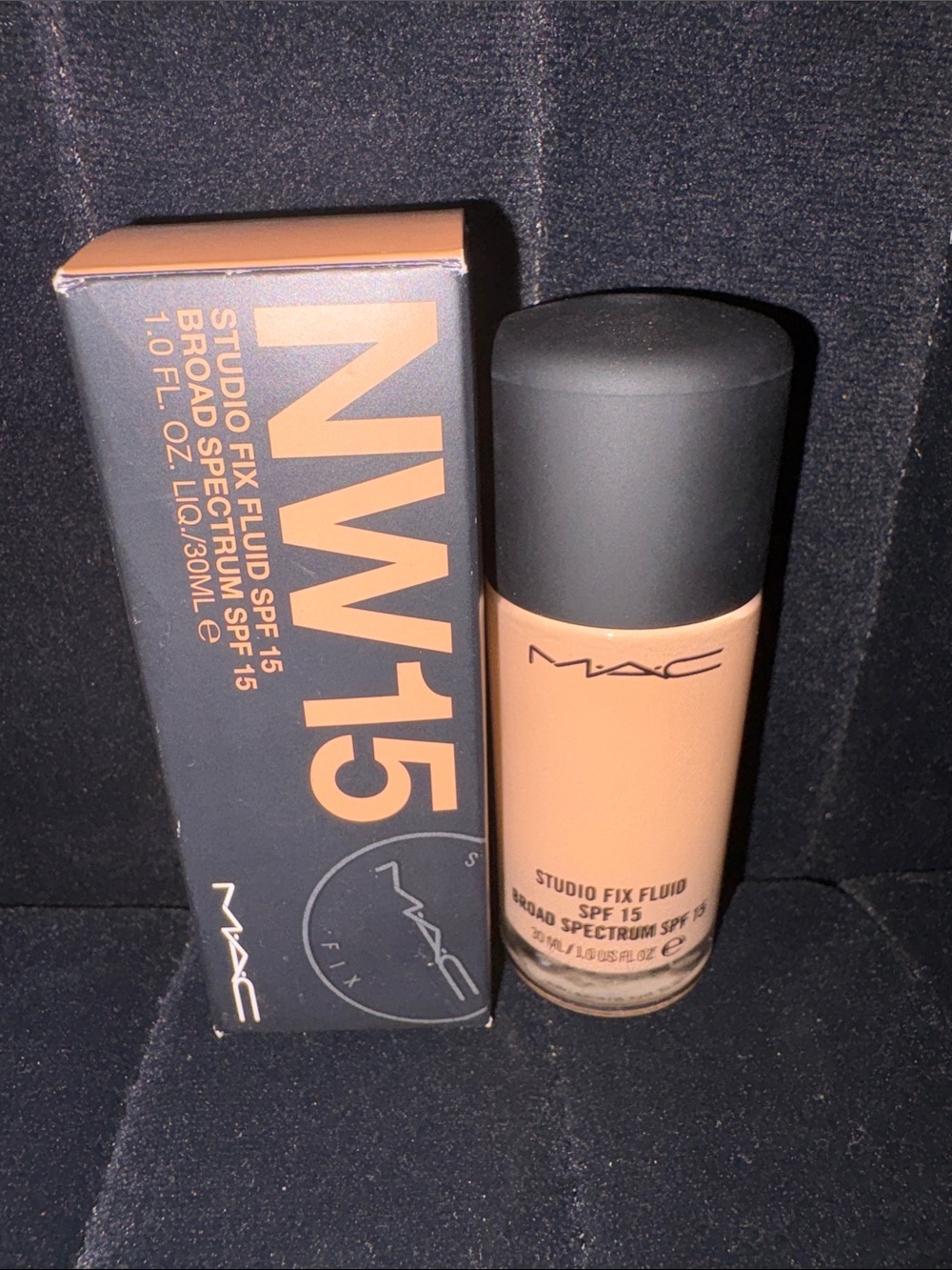 MAC Cosmetics Studio Fix Fluid Foundation - NW15 - Picture 5 of 12